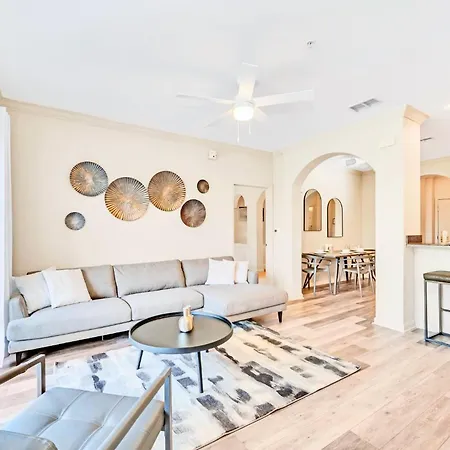 Bright 2Br Condo With Pool And Hot Tub - Near Disney!